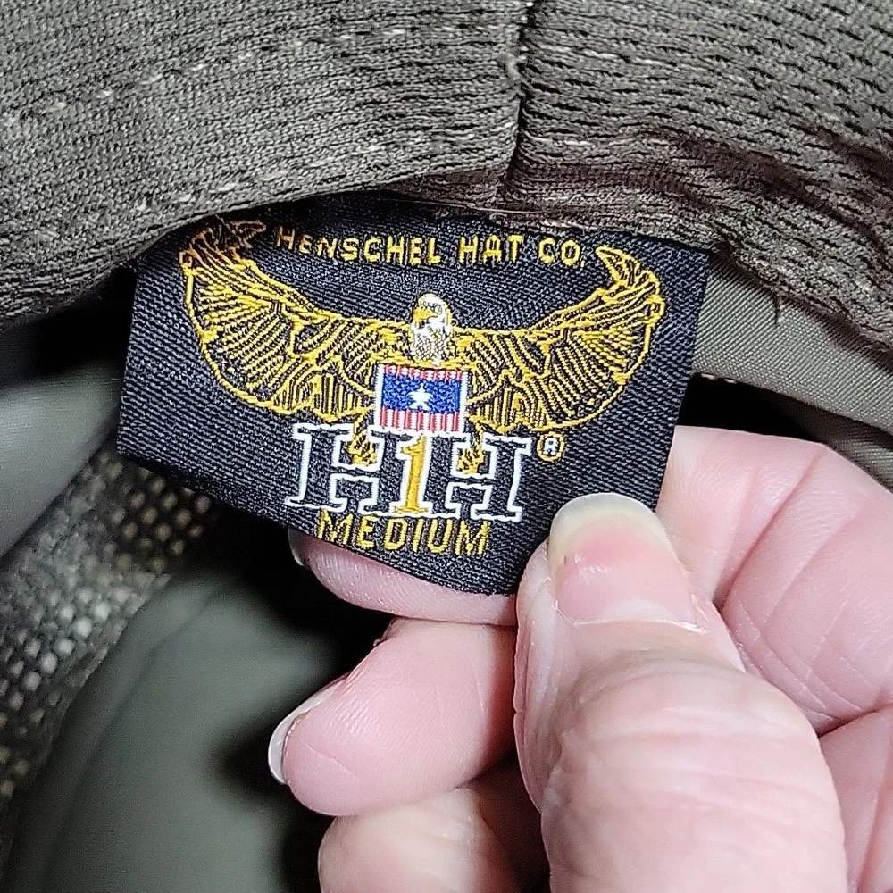 NWT- Henschel Hat Co ‘Booney II 10 Point’ UPF50 Vented Packable Hat